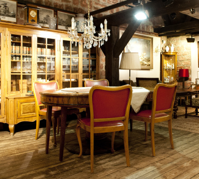 Workroom at Wadgasserhof with historcial furniture